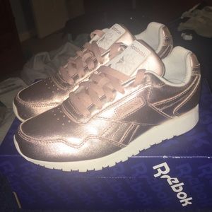 Reebok Classic Harman Run Sneaker - Rose Gold